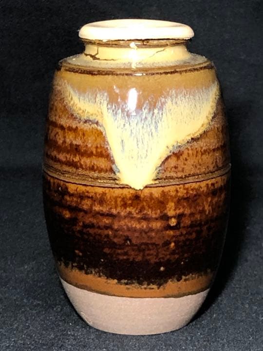 【茶道具】高取焼肩衝茶入 喜恵造 仕服付 茶入176