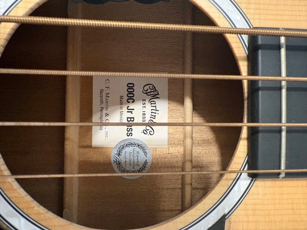 ベース Martin 000CJR-10E BASS