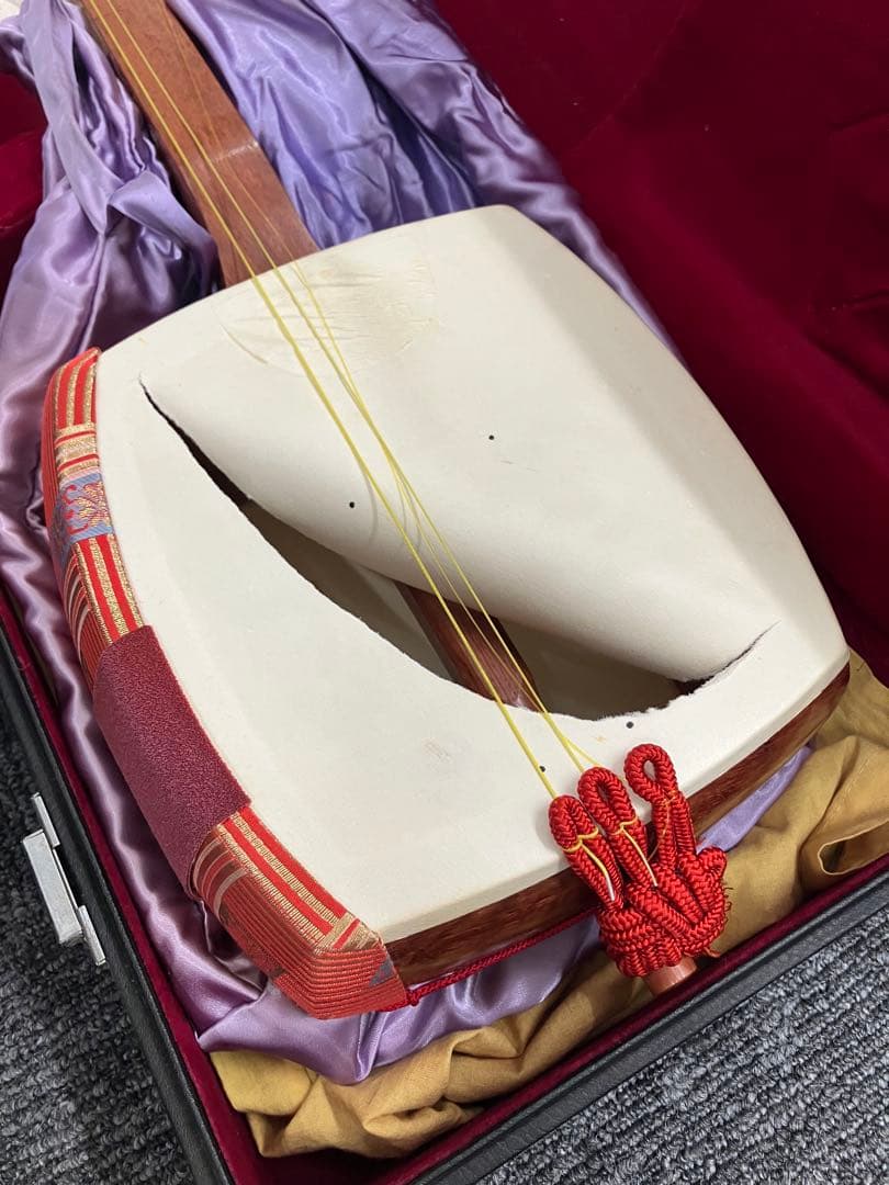 三味線 本体 ハードケース付き 和楽器 楽器 花梨 丸打胴 山サワリ