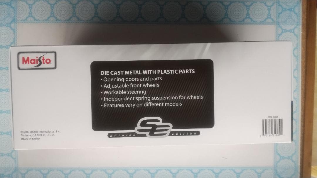 Maistoコルベットスティングレイ 1/18【新品】