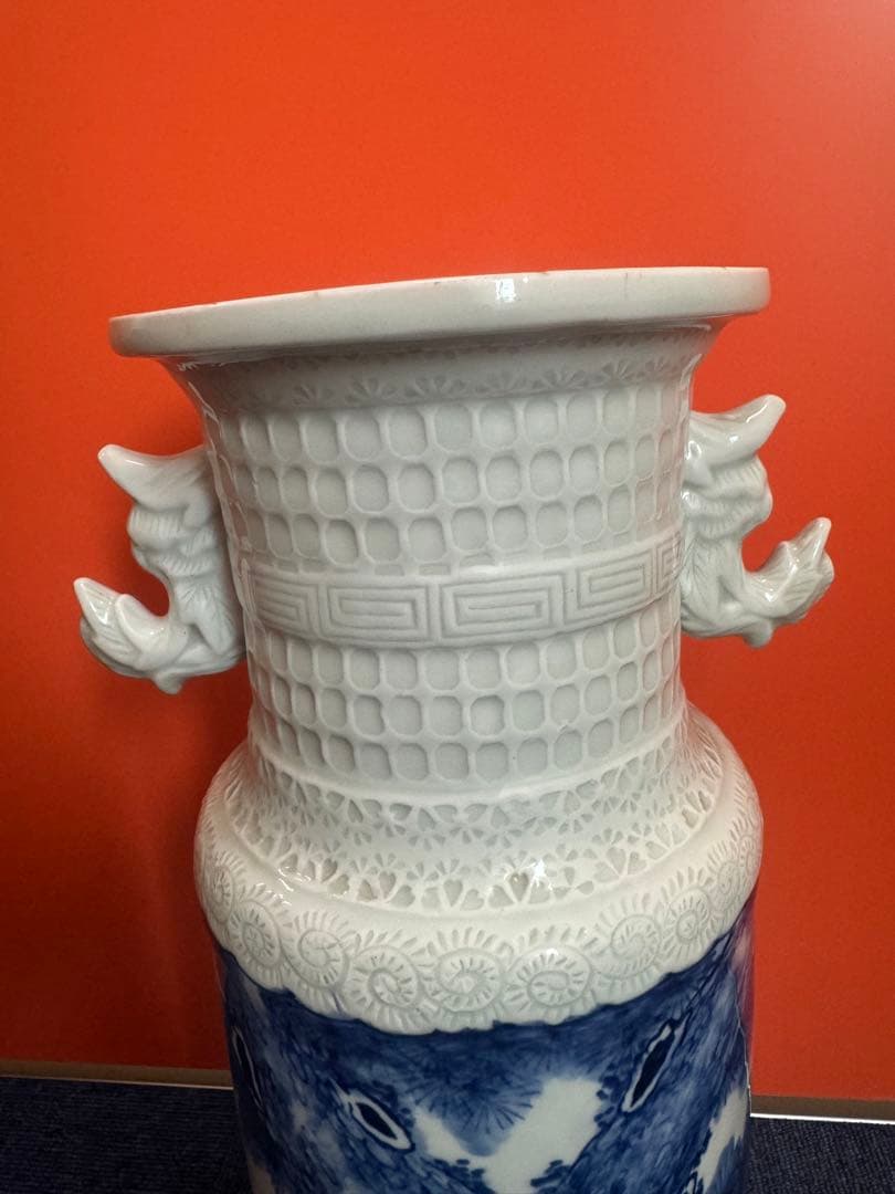 1675  希少　平戸焼　大花瓶 大壺　陰刻 人物浮彫　時代物