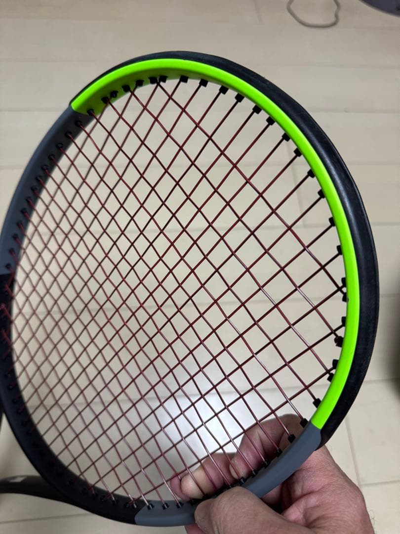 ウィルソン テニスラケット BLADE 98 V7 305g 18x20