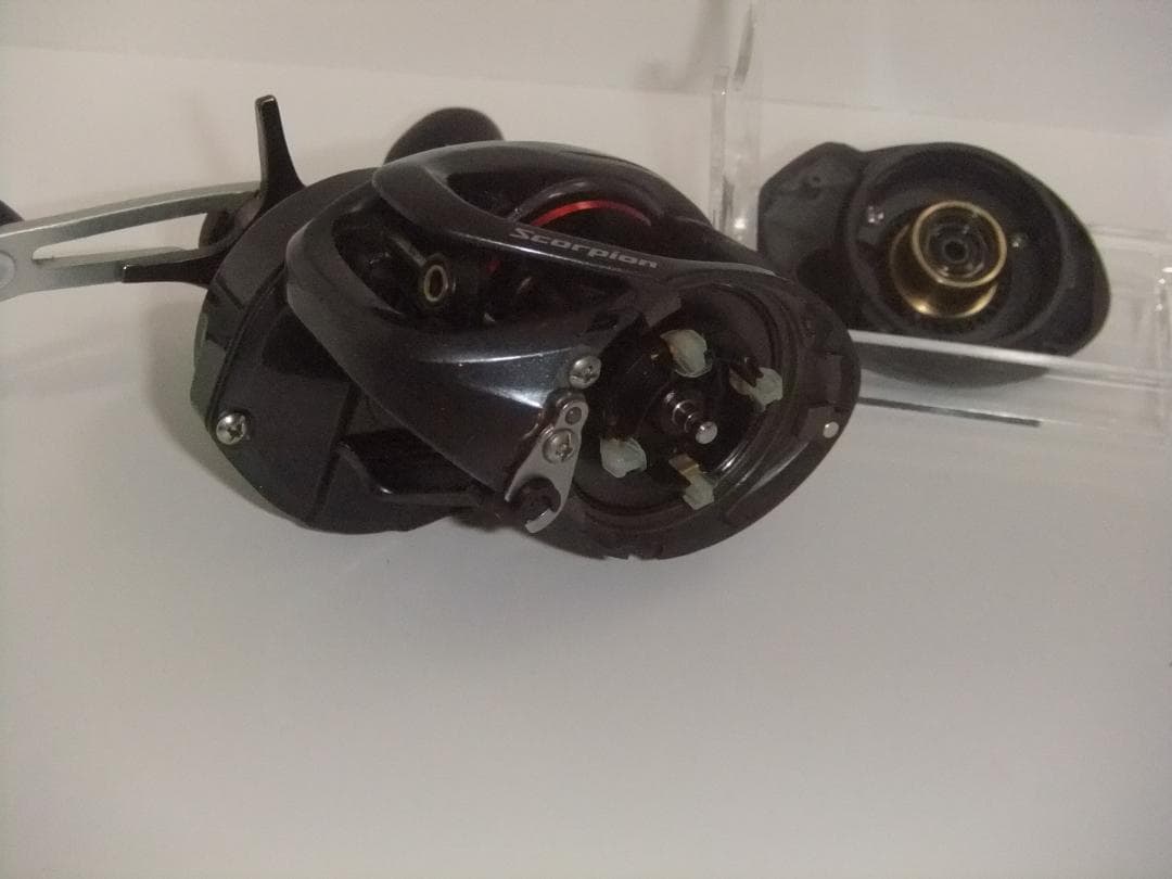 SHIMANO シマノ スコーピオン 70 (右ハンドル)