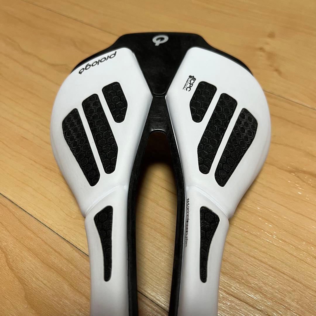 プロロゴ Scratch M5 PAS CPC TiroX サドル ホワイト