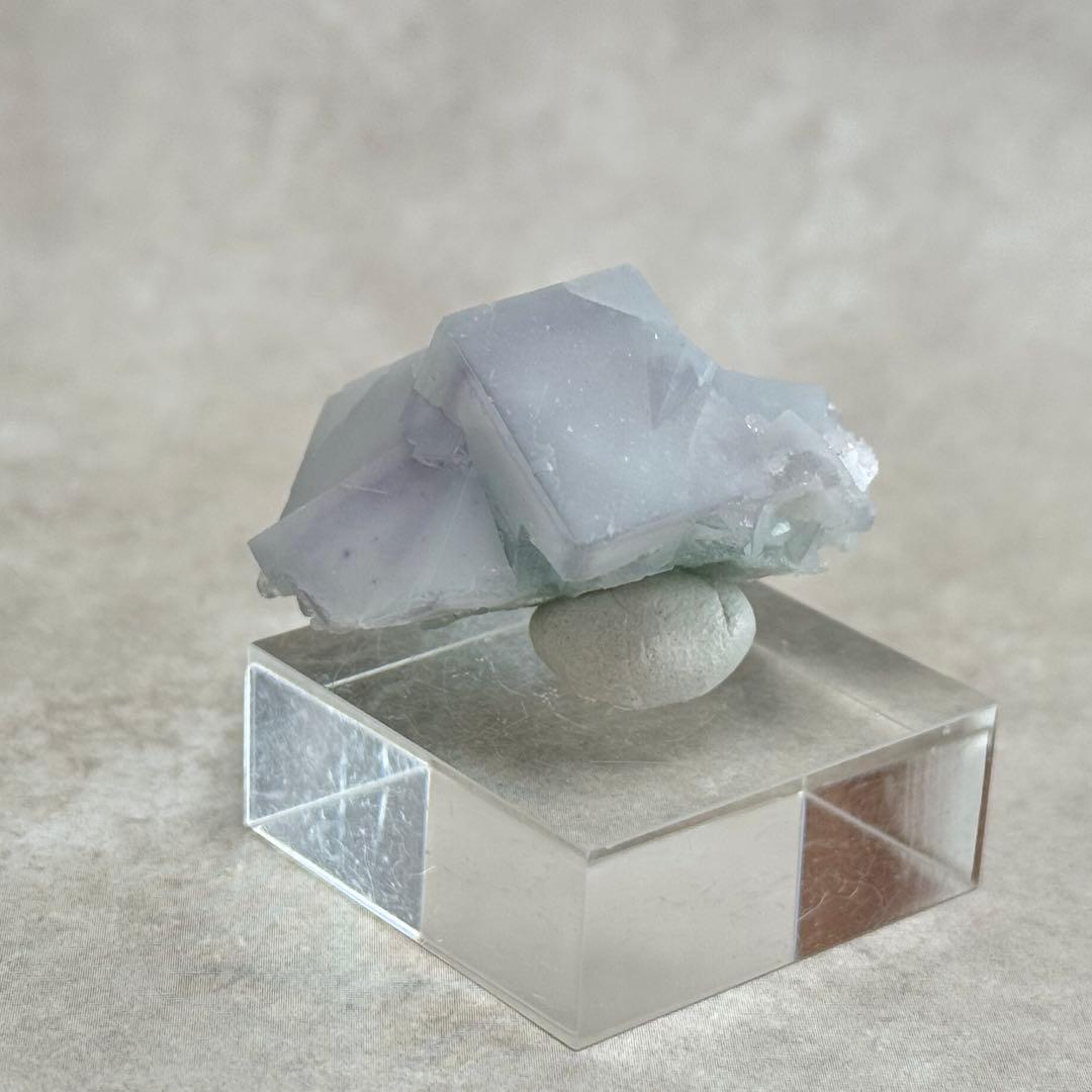 【D154】ポーセリンフローライト ヤオガンシャン 原石 鉱物 標本