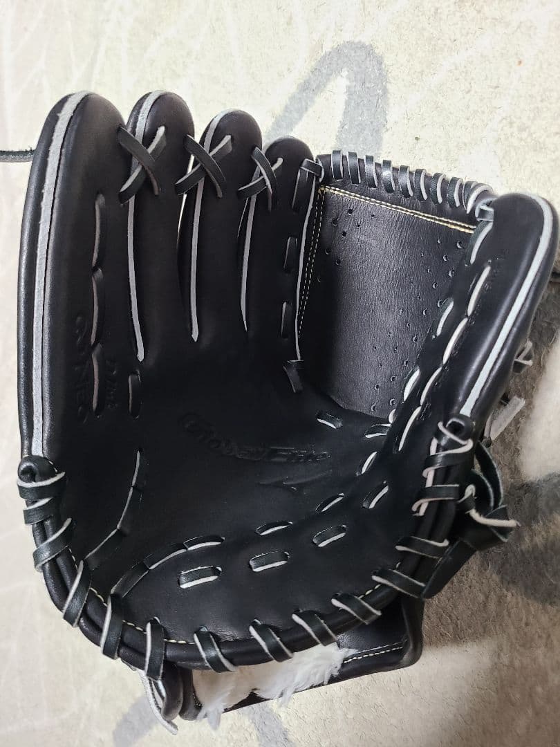 ラ*じ様 ミズノ 少年軟式用 ピッチャー 投手用 野球グローブ 1AJGY261