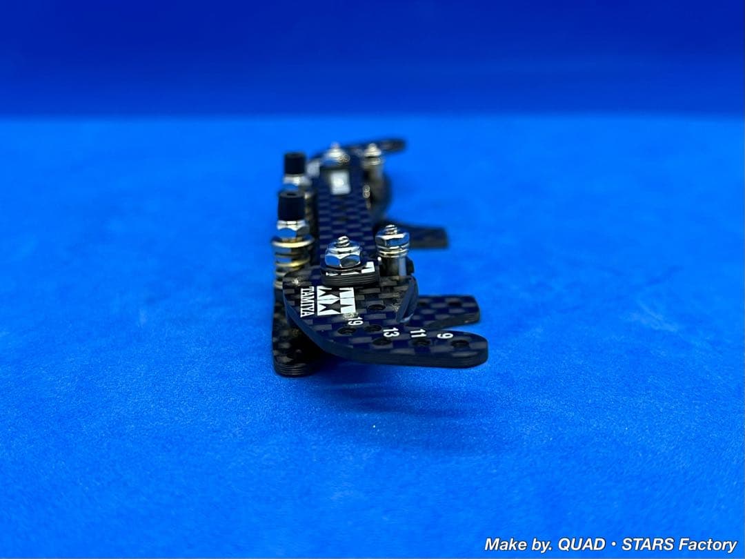 【ミニ四駆・MS用】2軸ATピボットバンパー　ホワイトプリント／フルカーボン