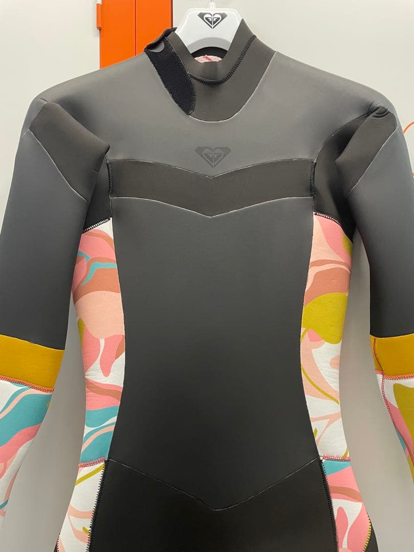 【新品•未試着•タグ付】ROXY ロキシー セミドライ 4/3㍉ Lサイズ