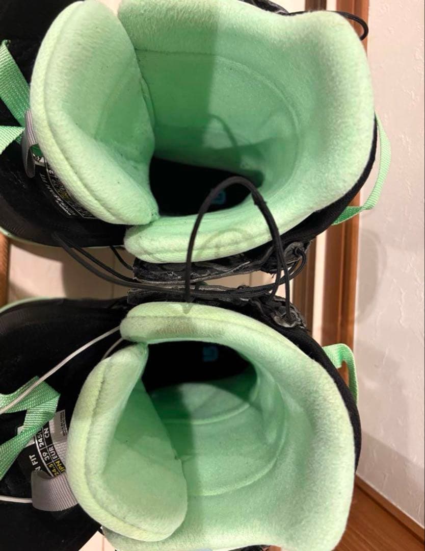 BURTON　バートン○MINT ASIAN FIT 24.5cm（女性用）