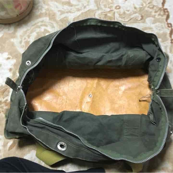 ミリタリーバッグ 本物