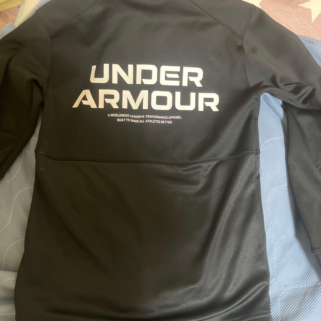 Under Armour ブラック ジャケット SM/P/CH