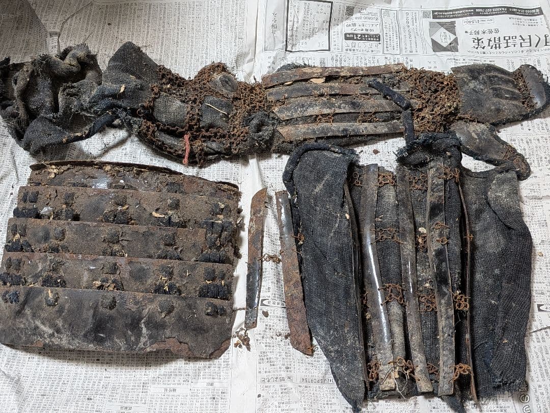 戦国浪漫時代本歌実戦残骸数百年前頃鉄地片袖籠手脛当稀少レア資料コレクション
