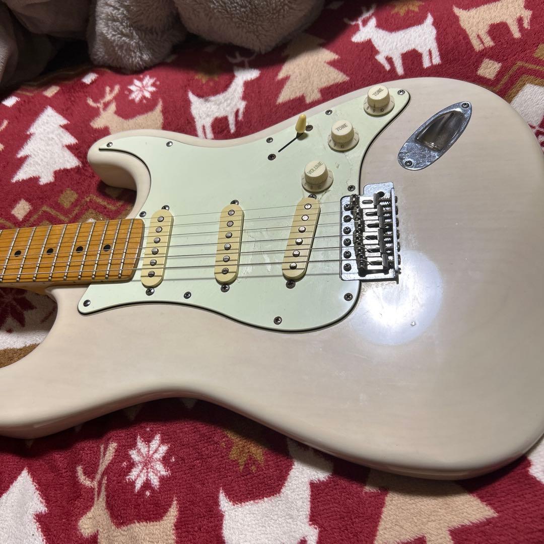 バッカス　ストラトタイプ