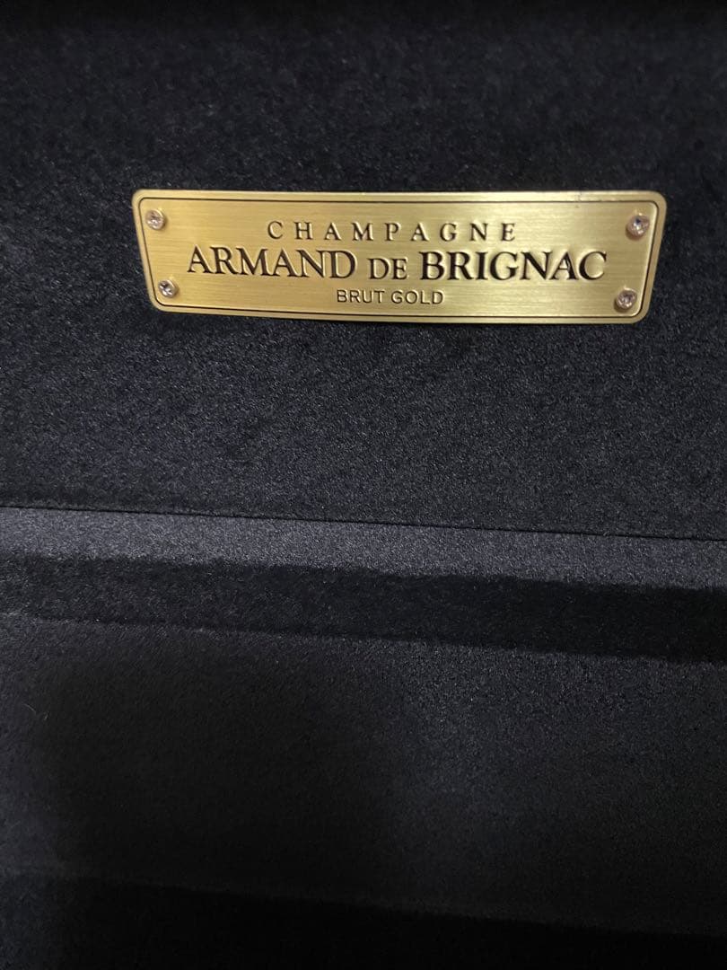 アルマンド　ゴールド　未開栓　ケース付き　シャンパン 750ml