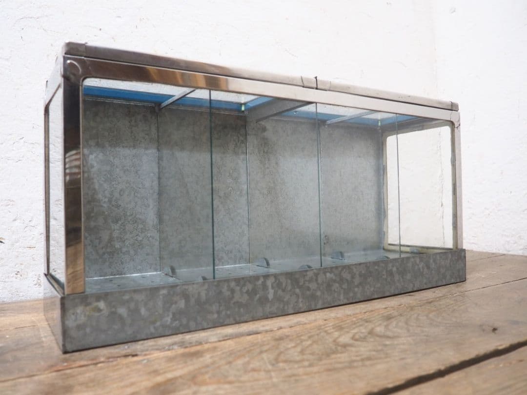 1325 昭和レトロなブリキのガラスケース　飾り棚　駄菓子屋　陳列棚　ビンテージ