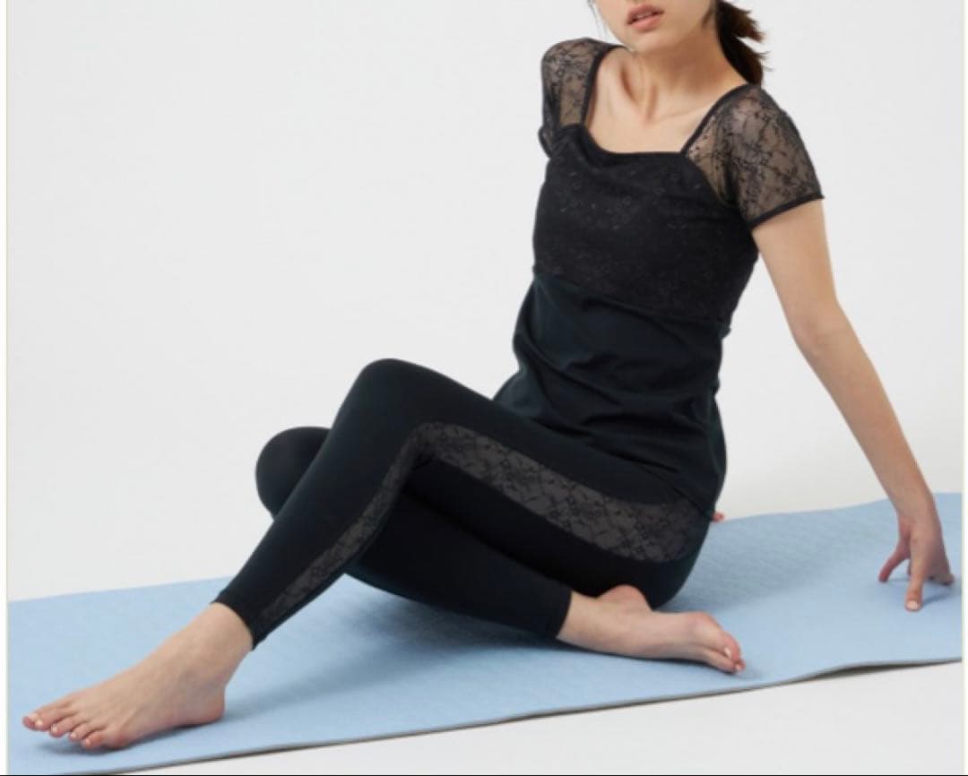 チャコットバランス　サイドレースコンビレギンス　ブラックM新品ヨガ　ピラティス