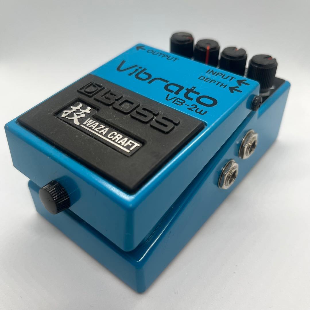 ギター BOSS VB-2W Waza Craft Vibrato
