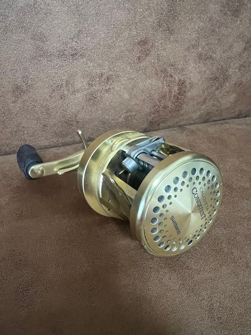 カルカッタ コンクエスト 200 ベイトリール ゴールド RH440