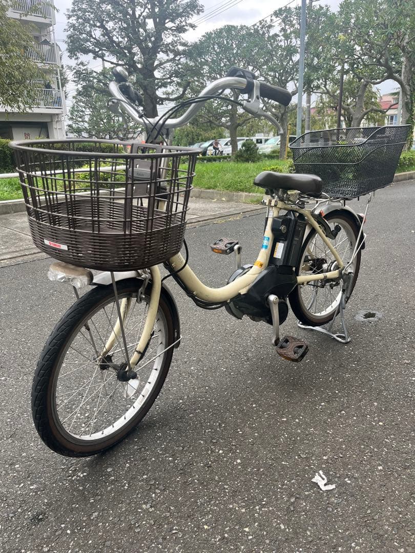 電動アシスト自転車 クリーム色 20インチ　高齢者オススメ