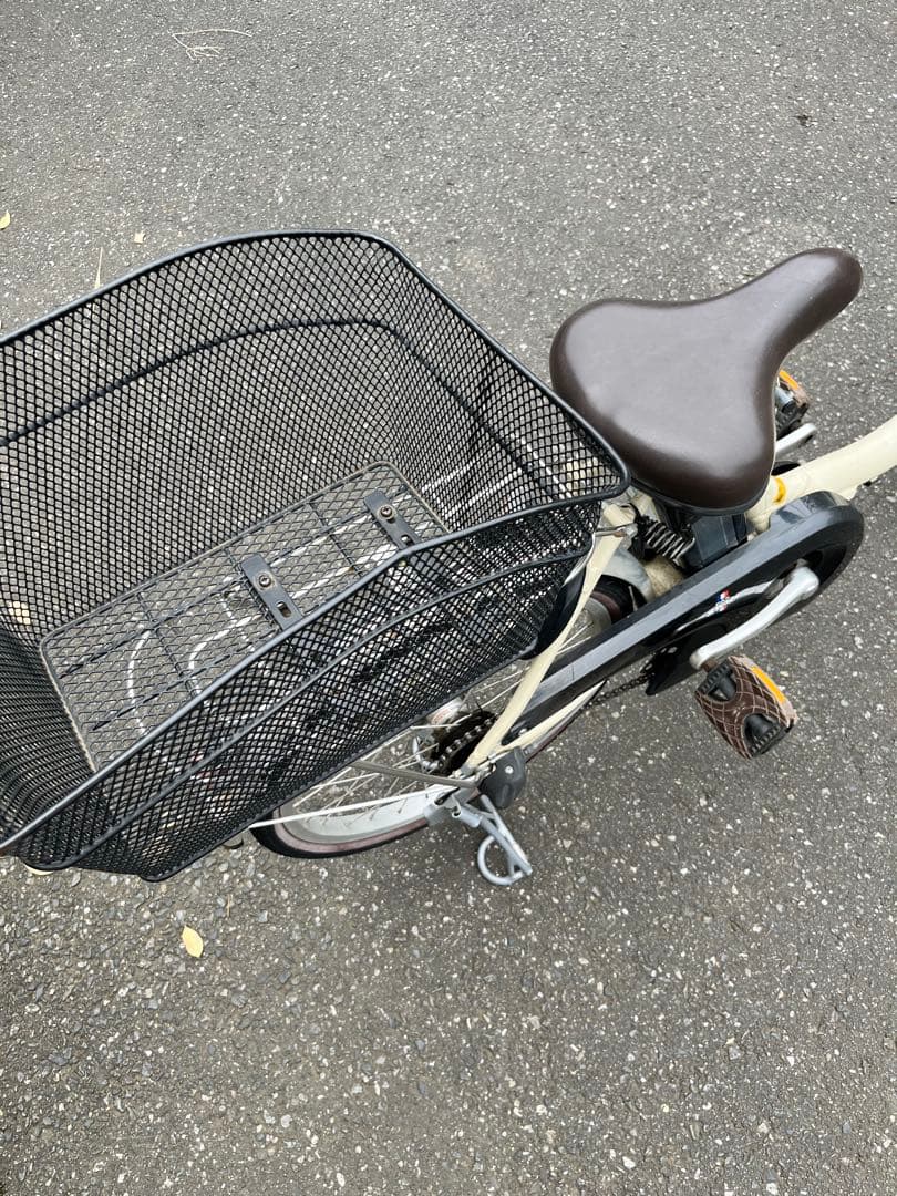 電動アシスト自転車 クリーム色 20インチ　高齢者オススメ