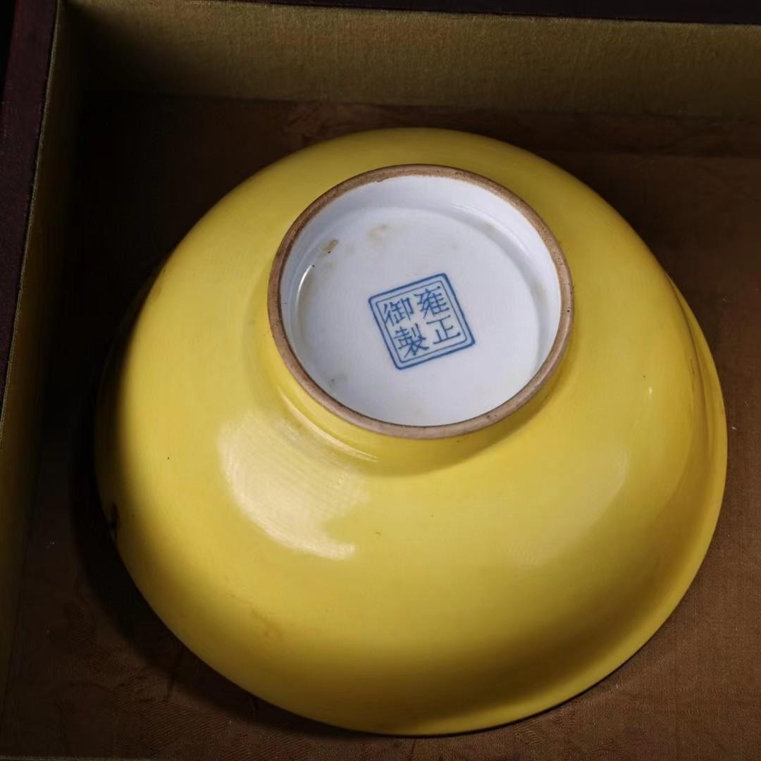 中国古美術・旧蔵粉彩と黄釉瓷器碗セット・置物・茶道具・純手描き・極細工・箱付き