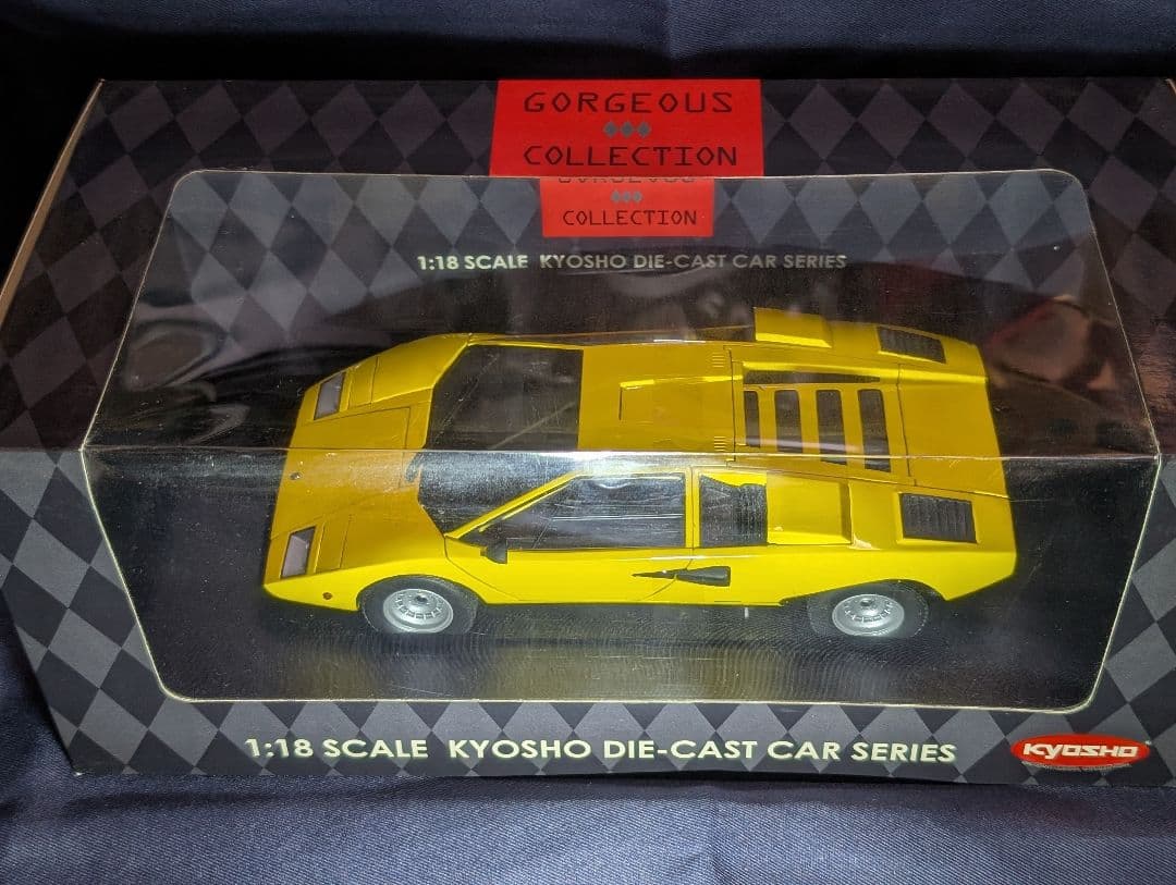 京商 1:18 ランボルギーニカウンタックLP400イエロー