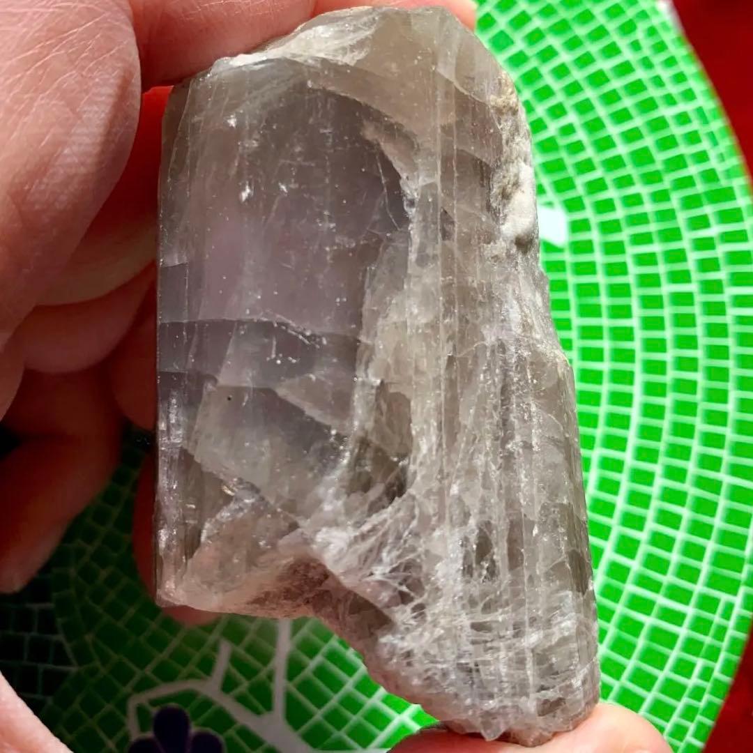 220ct巨大スキャポライト結晶/鉱物標本