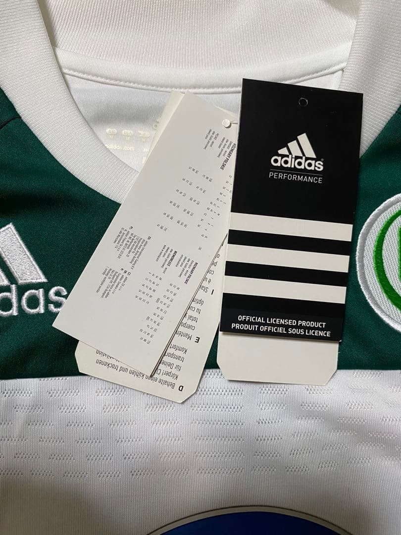 長谷部誠　直筆サイン入りヴォルフスブルクユニフォーム 直筆サインポストカード付き