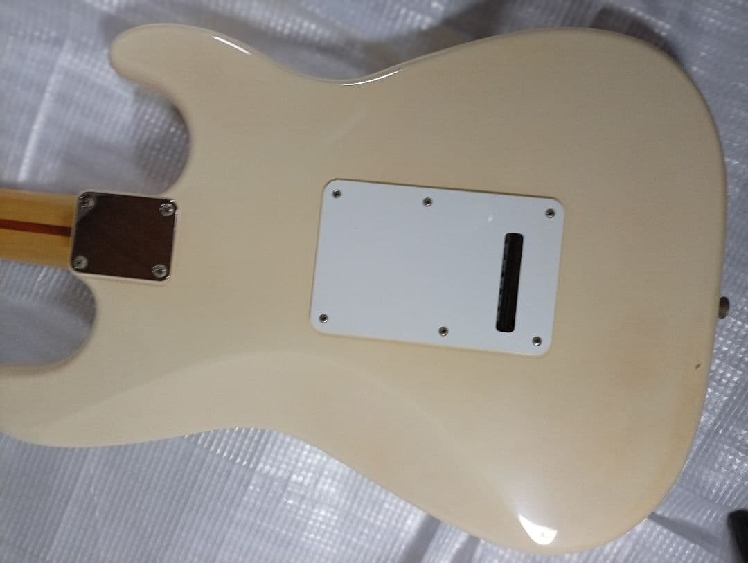 フェンダー メキシコ　ストラトキャスター レフティ　エレキギター