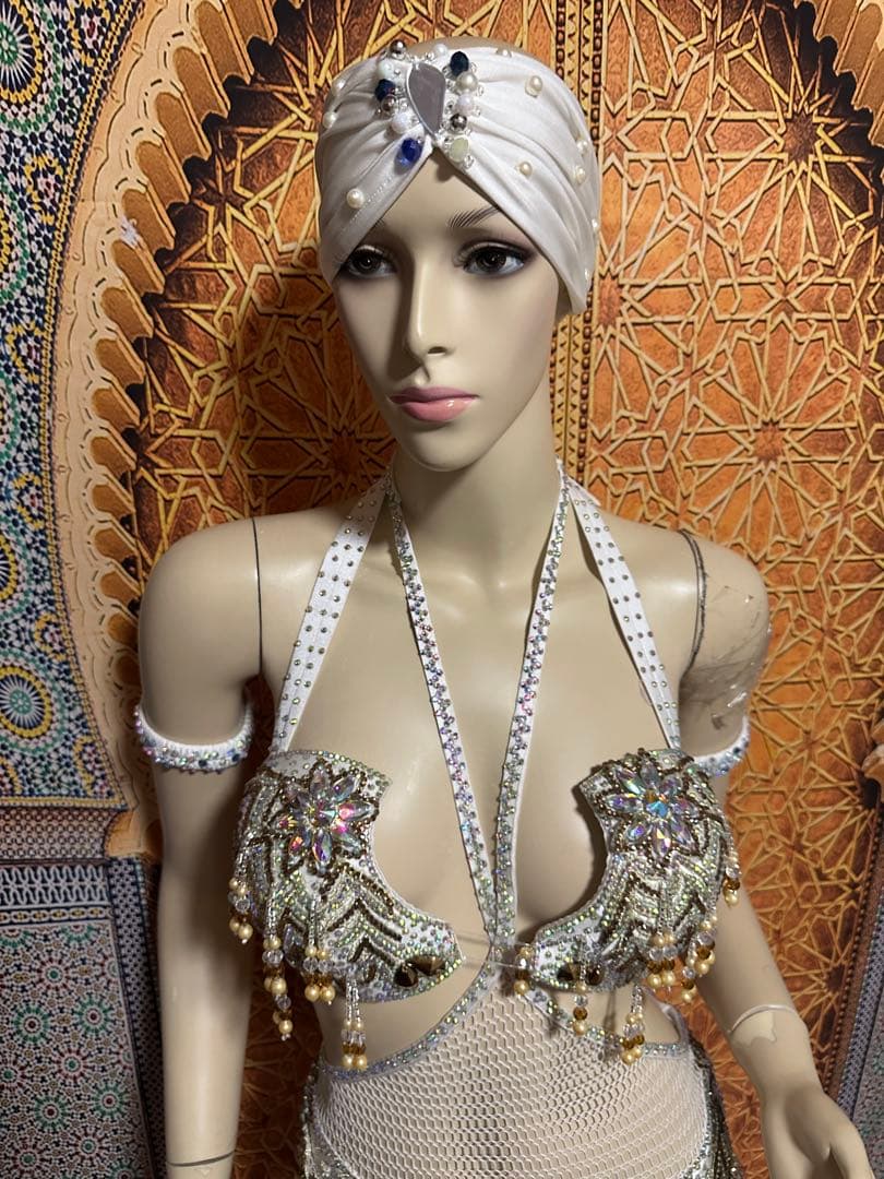 ベリーダンス衣装yasser ブランド値下げしました 50000万で