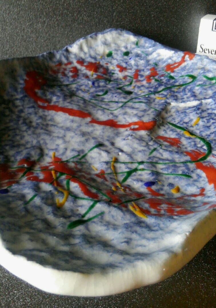 新鋭作家　つぐら康之作　赤絵　彩色　高付き皿　師　鯉江良二