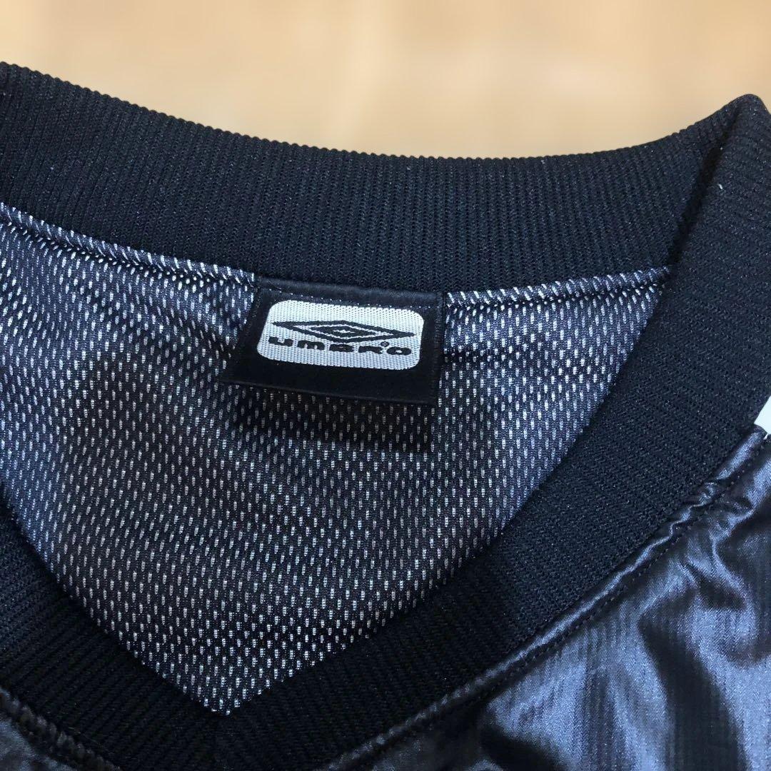 UMBRO ブラック 中綿入り（サーモライトプラス）ピステ上下