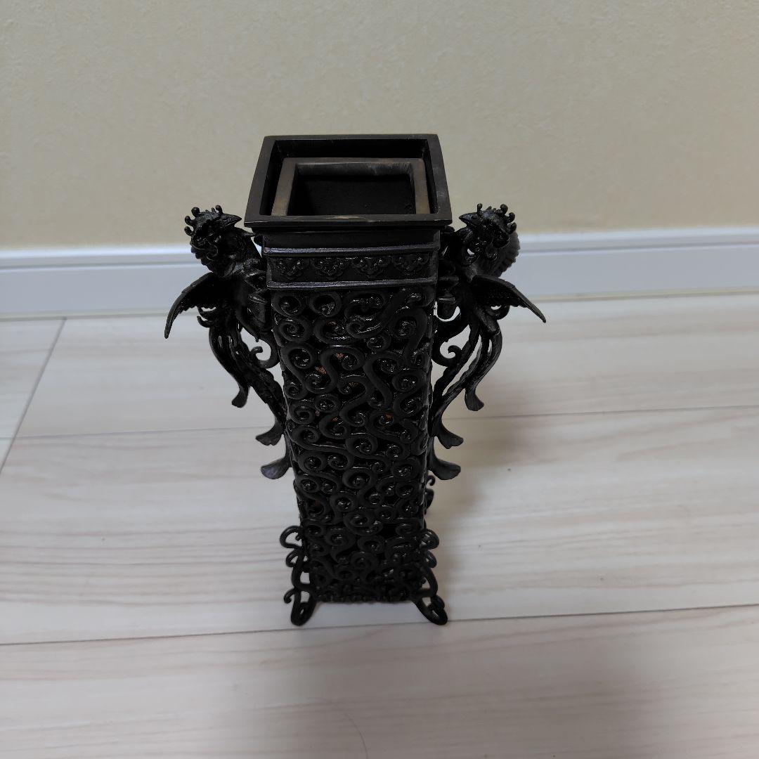 高岡銅器 青銅製花器 角型 唐草透かし 鳳凰耳付（蓋無し）