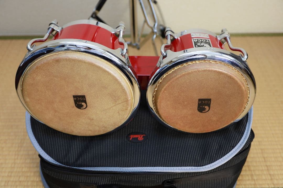 TOCA カスタムシリーズボンゴ レッド キャリングケース付きスタンドは新品です