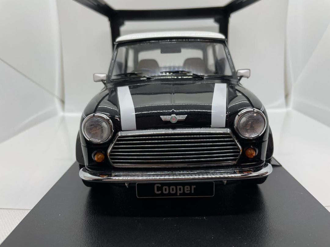 305-039 KK 1/12 ミニ クーパー RHD ブラック×ホワイト