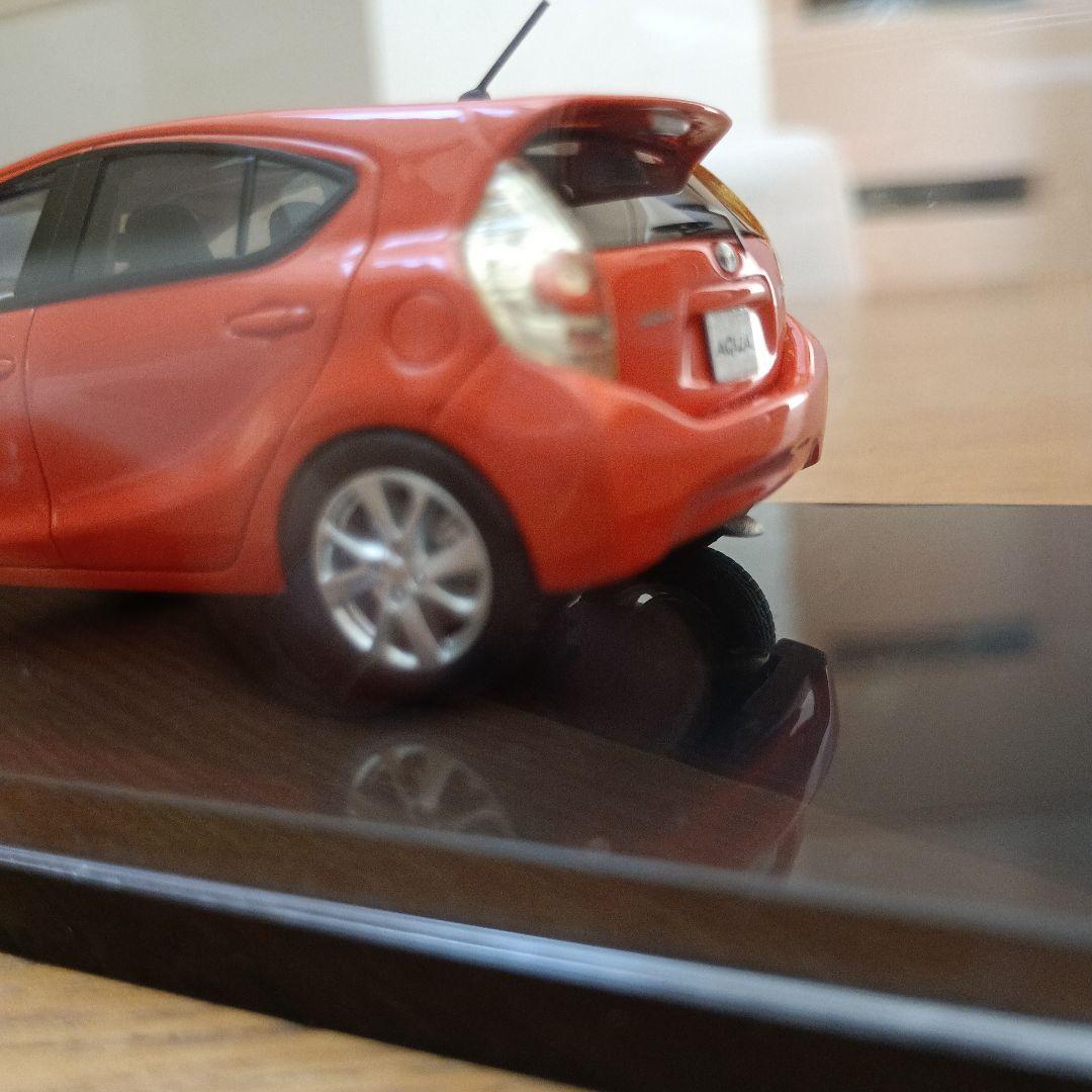 WIT'S ウィッツ　1/43 トヨタ　アクア 　2011