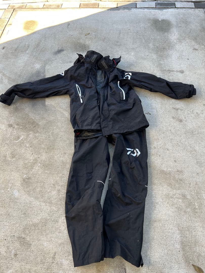 ダイワ ウェア　上下セット