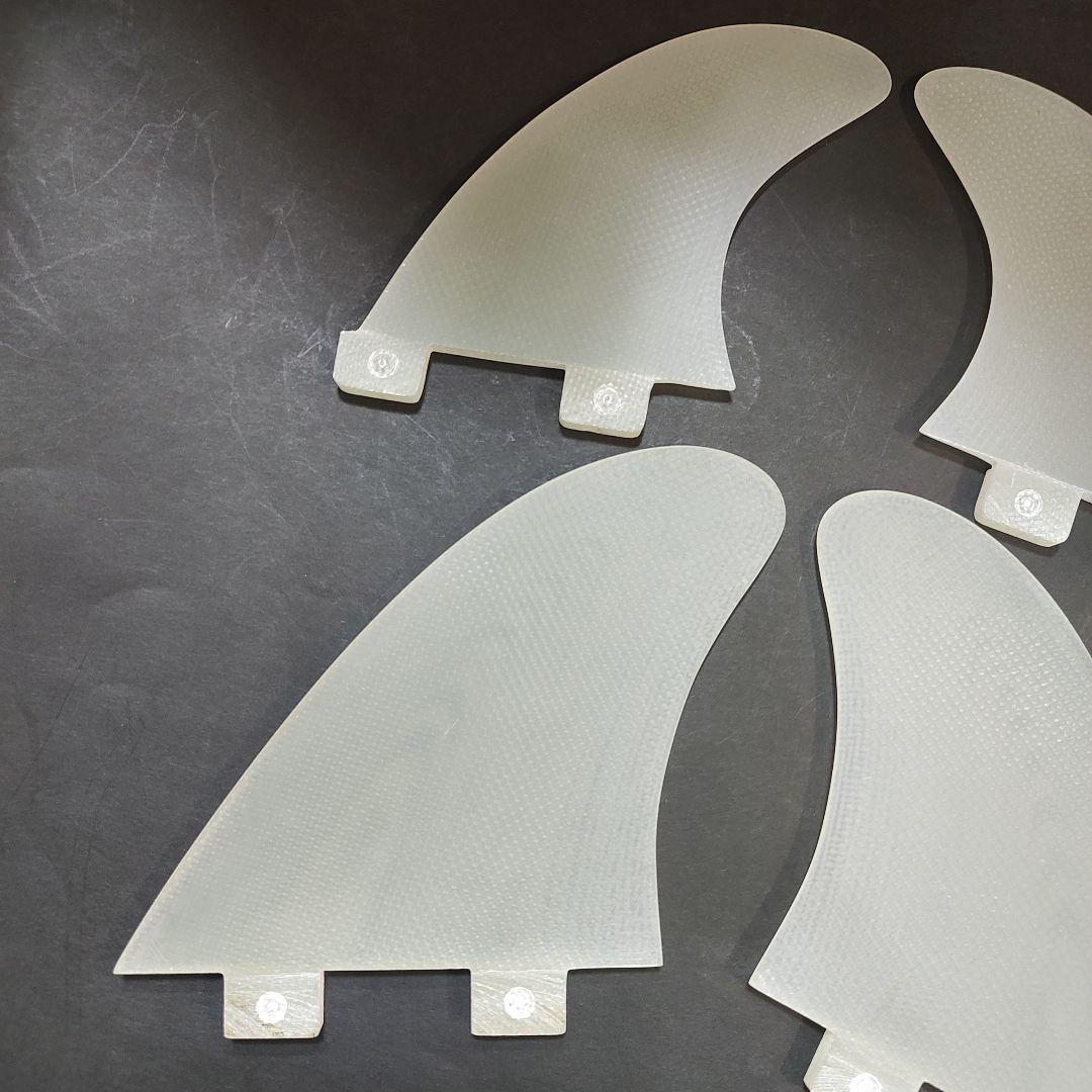 VOLANカラー FCS対応 クワッドフィン Mサイズ