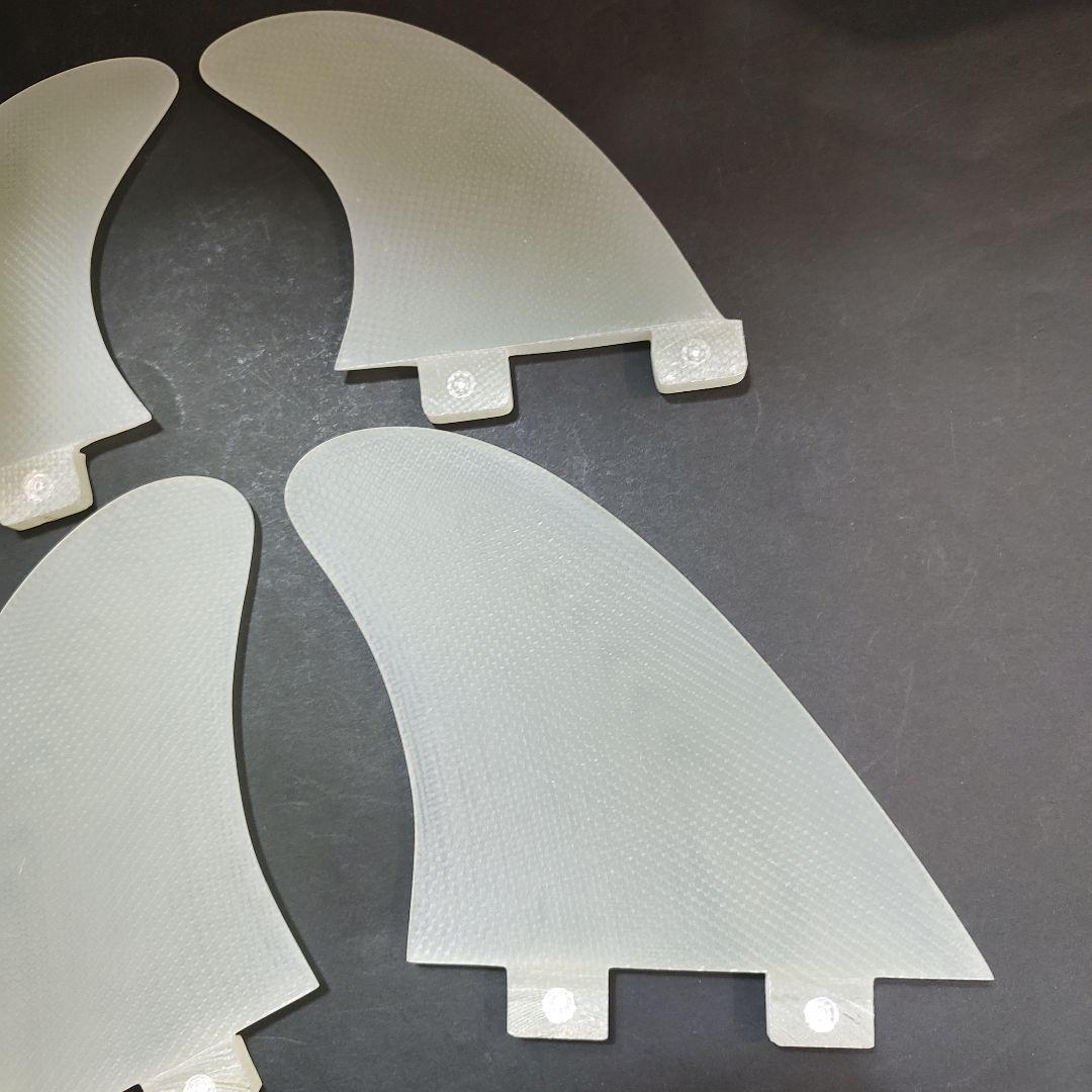 VOLANカラー FCS対応 クワッドフィン Mサイズ