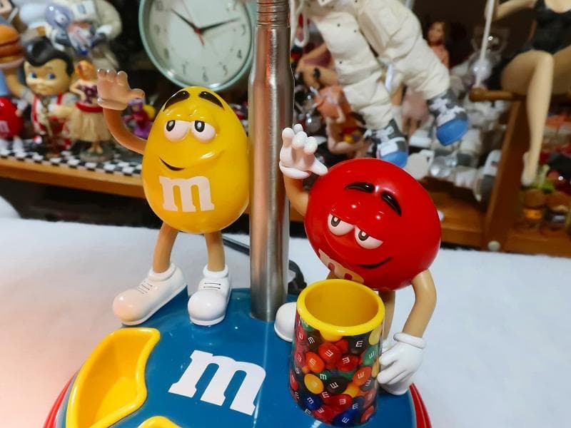 エムアンドエムズ m&m's デスクトップライト フィギュア付 ランプ