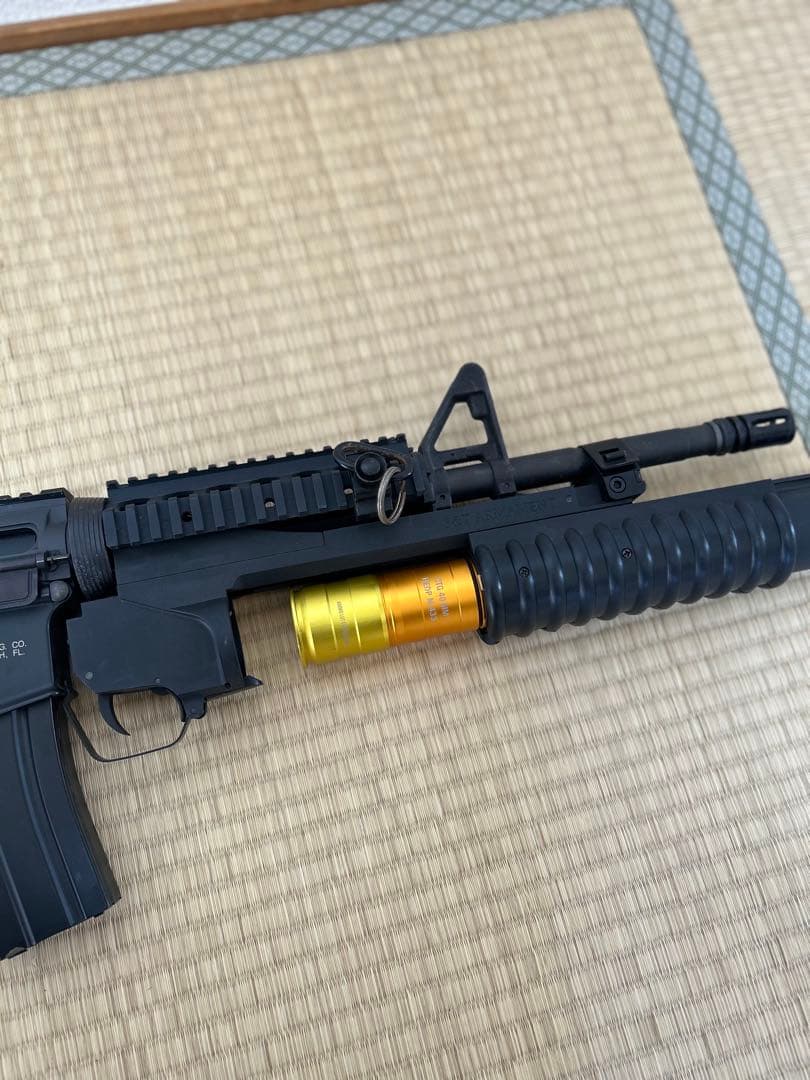 東京マルイ SR-16 m4 m203グレネードランチャー付き