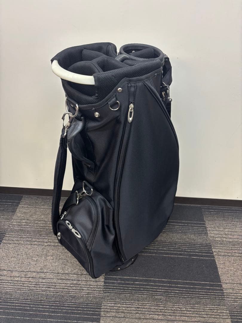 い*ん様 セルフスタンドバック内蔵キャディバック
