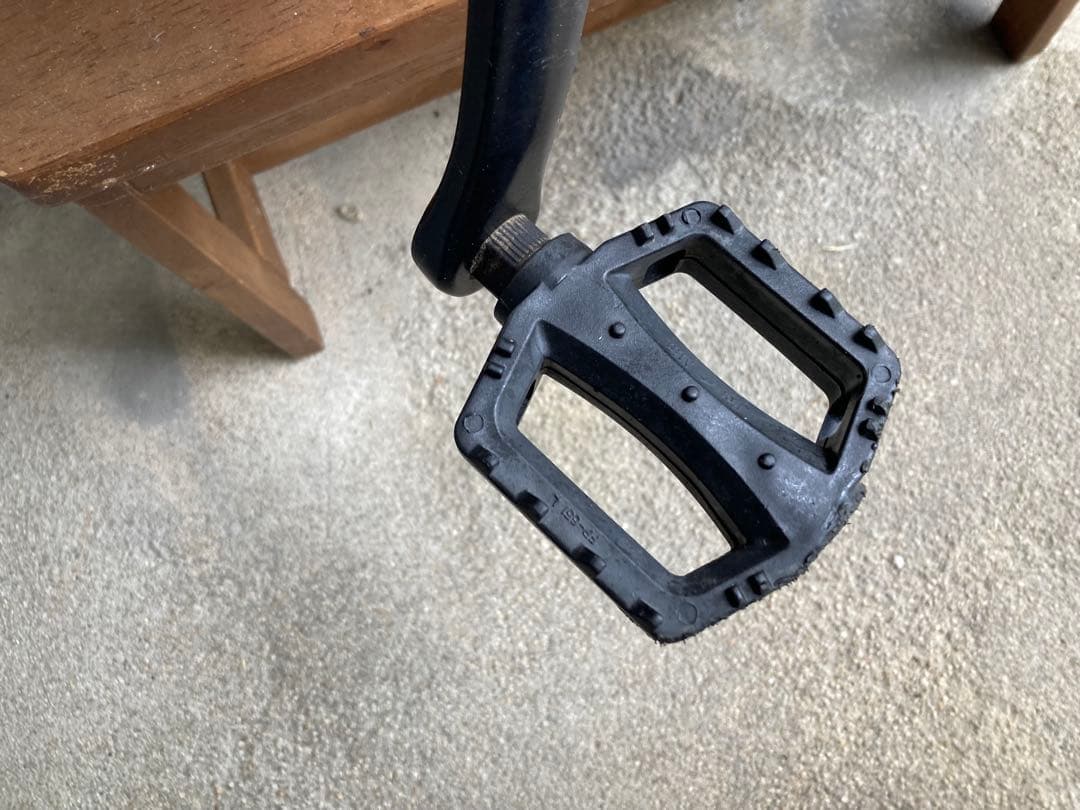 ヨツバサイクル　18インチ　ヒーローレッド