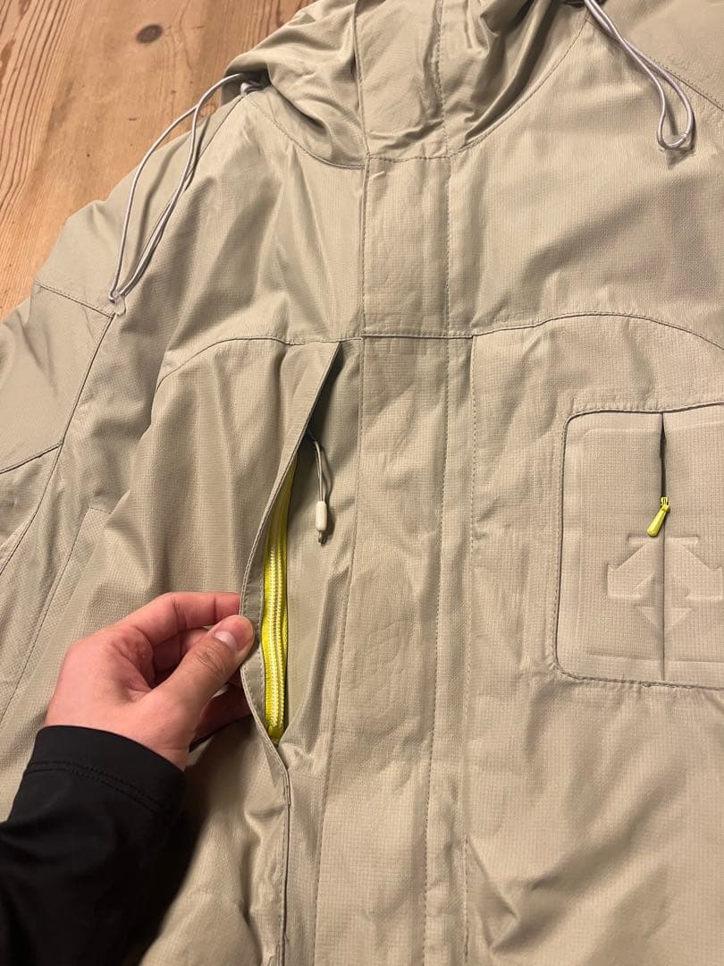 DESCENTE マウンテンジャケット　スキージャケット