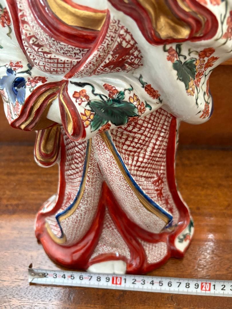 おおきめサイズのお多福　置物