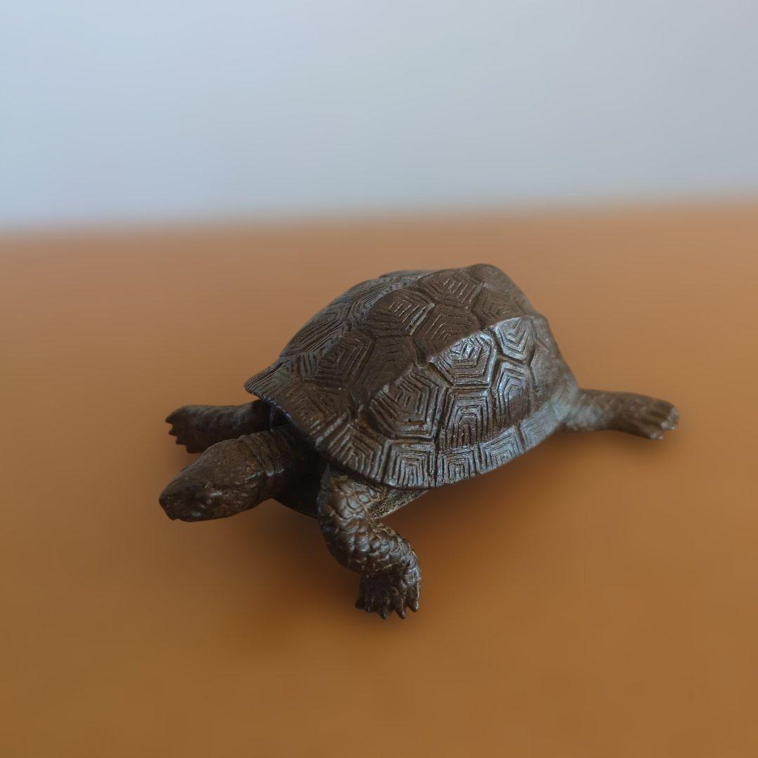 銅製　亀在　銘