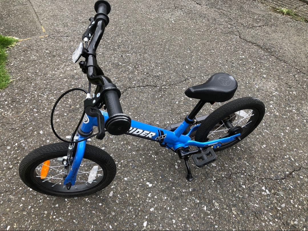 送料込み♪ペダル付きスタンド付きSTRIDER 14インチ バランスバイク 青