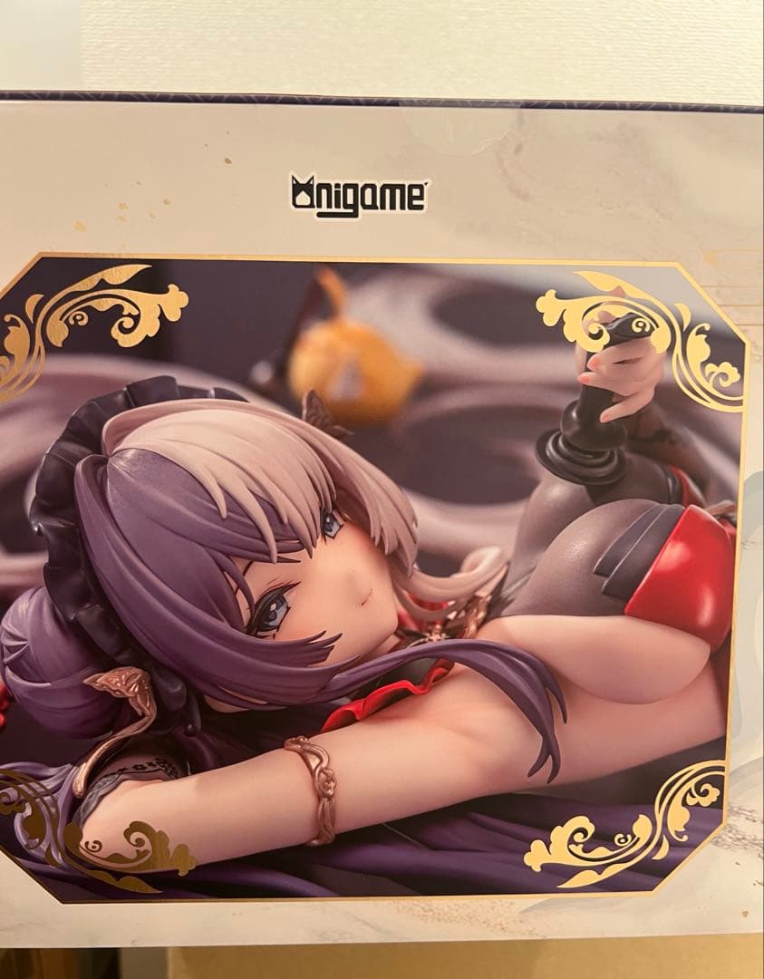 応瑞　フィギュア