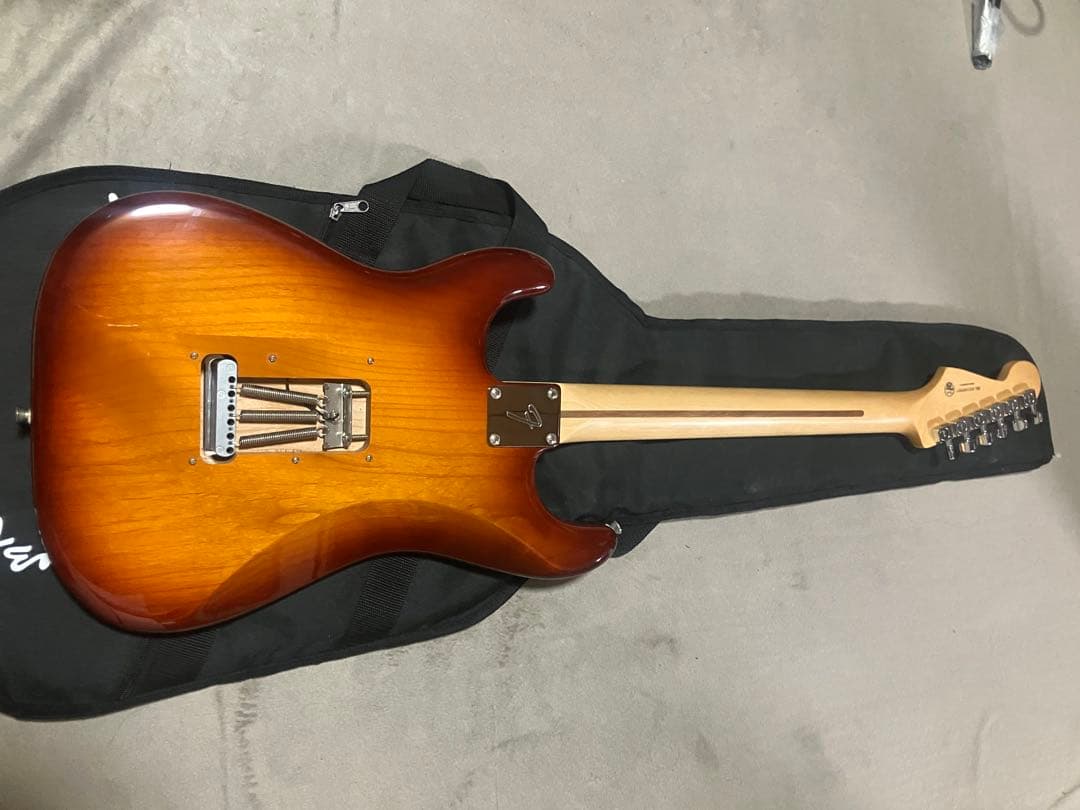 【値下げ】Fender Player Stratocaster Plus Top