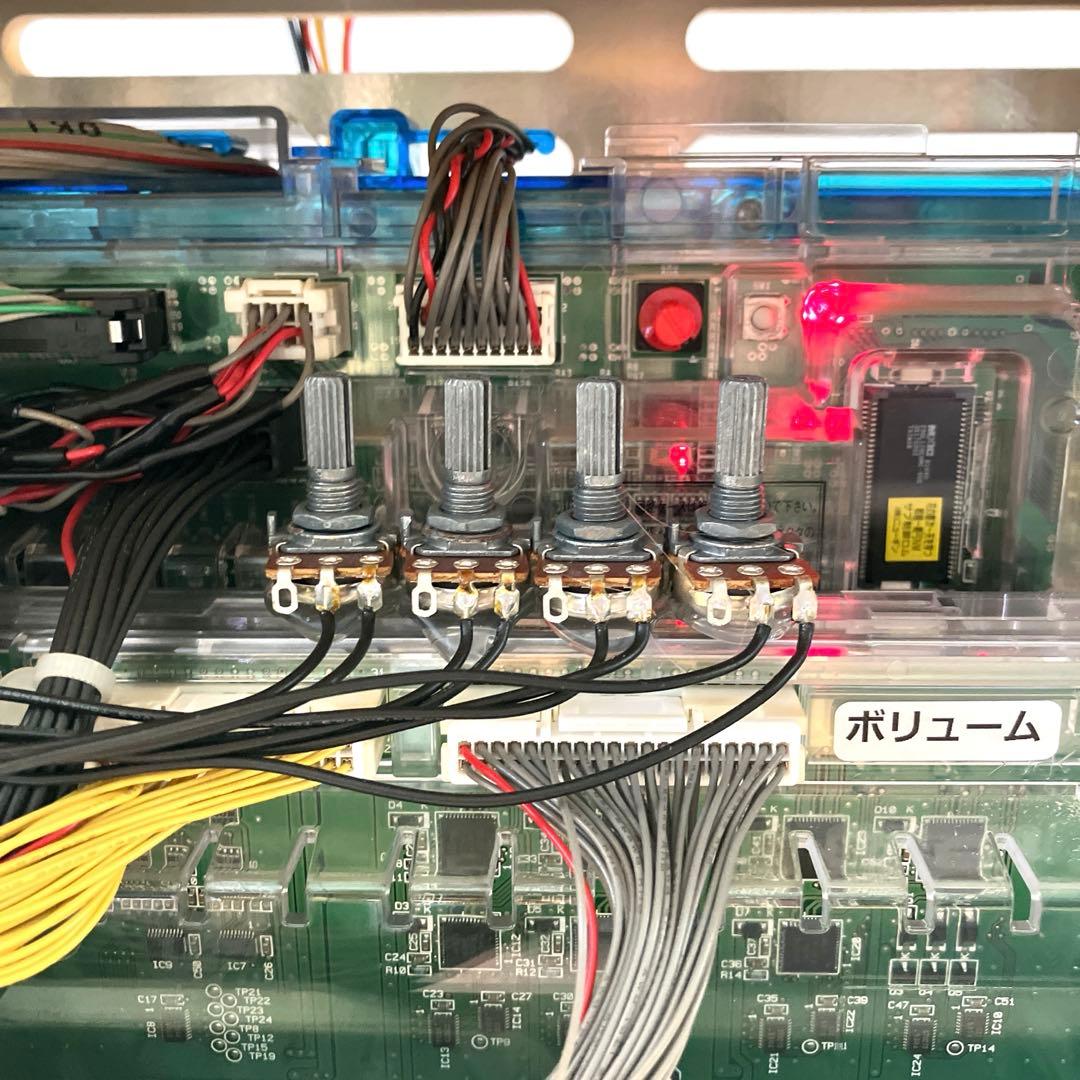 送料込み　花の慶次　天を穿つ戦槍　スロット実機　ドア・設定キー　不要機付き